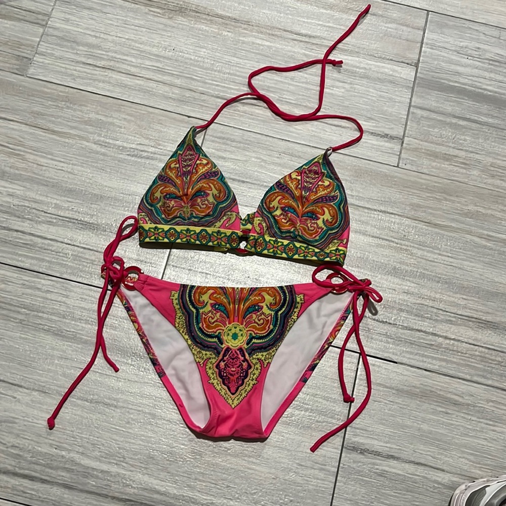 Bikini